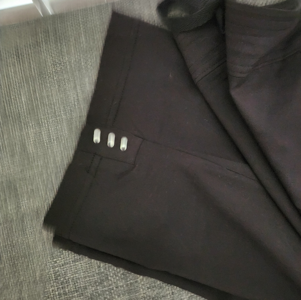 CHICO'S CROP PANTS NWT - Picture 3 of 6